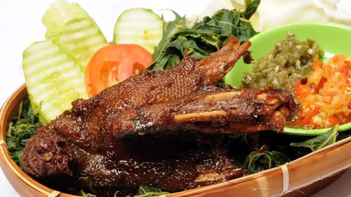 Jadwal Buka Puasa di Bangkalan Madura Hari ini, Senin 17 Maret 2025