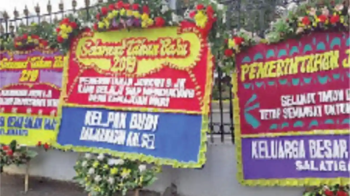 Karangan Bunga untuk  Jokowi-Jusuf Kalla di Istana Negara