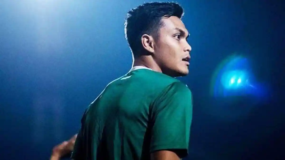 Bek Persebaya Surabaya Ini Meski Libur Tetap Berlatih Sendiri dan Ikut Kuliah Online