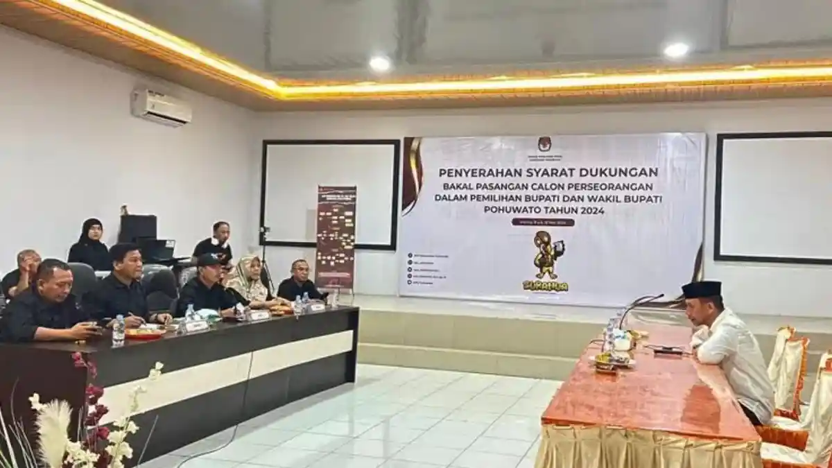 Salahudin Gandeng Vicky Prasetyo untuk Pikada Pohuwato, Bawa 12 Ribu Dukungan ke KPU