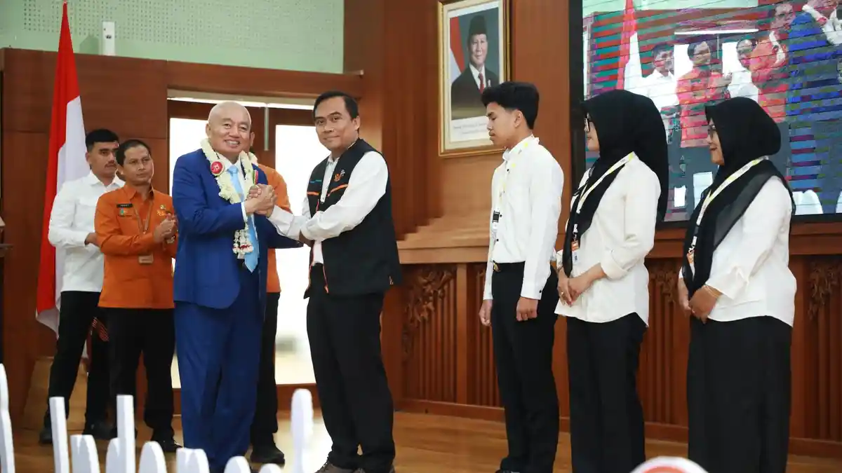 Sebanyak 3.899 Petugas Diturunkan , Sensus Ekonomi di Kalsel Sasar1.800 Usaha - Banjarmasinpost.co.id