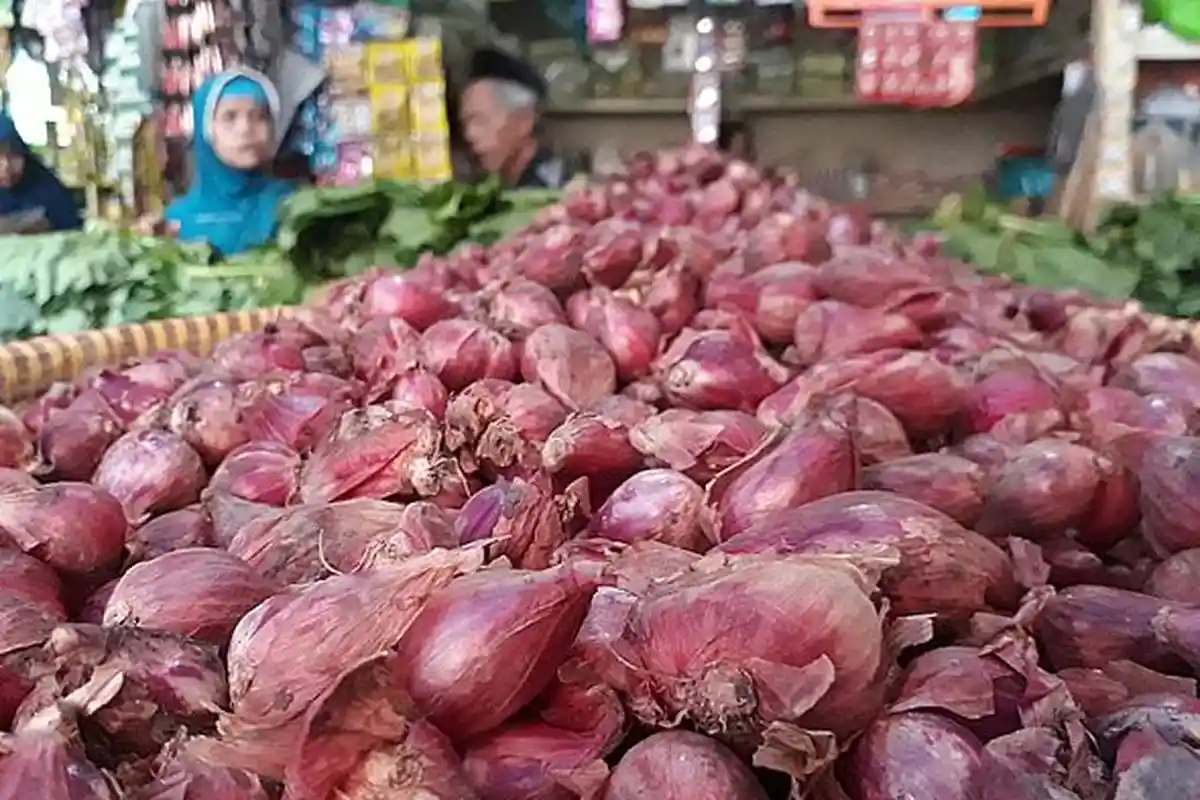 Menjelang Lebaran, Harga Bawang Merah dan Cabai Rawit di Purwakarta Mulai Merangkak Naik
