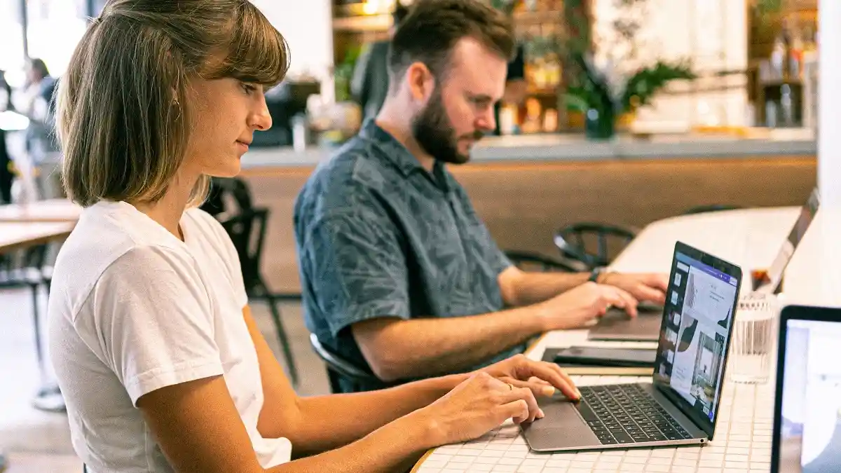Lima e-commerce ini Dukung Pemerintah Menghentikan Peredaran Barang Palsu dan Bajakan