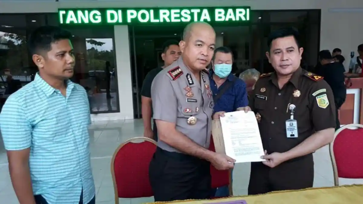 Buronan Kejari Bandar Lampung Tertangkap di Batam Saat Hendak ke Penang