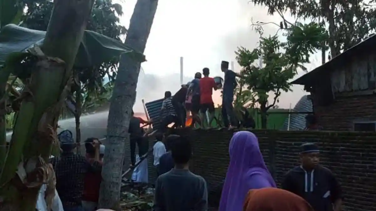 Kebakaran di Polewali, Rumah Imam Masjid Nurul Jamaah Ludes