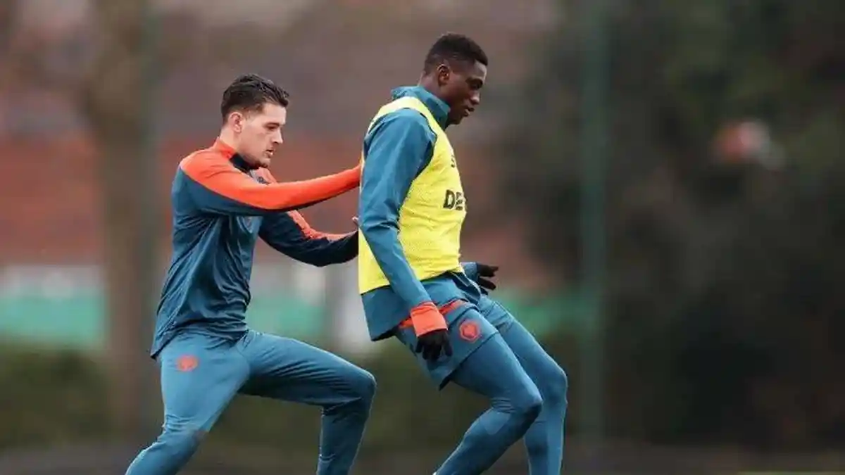 Justin Hubner Tak Perpanjang Kontrak, Siap Angkat Kaki dari Wolves