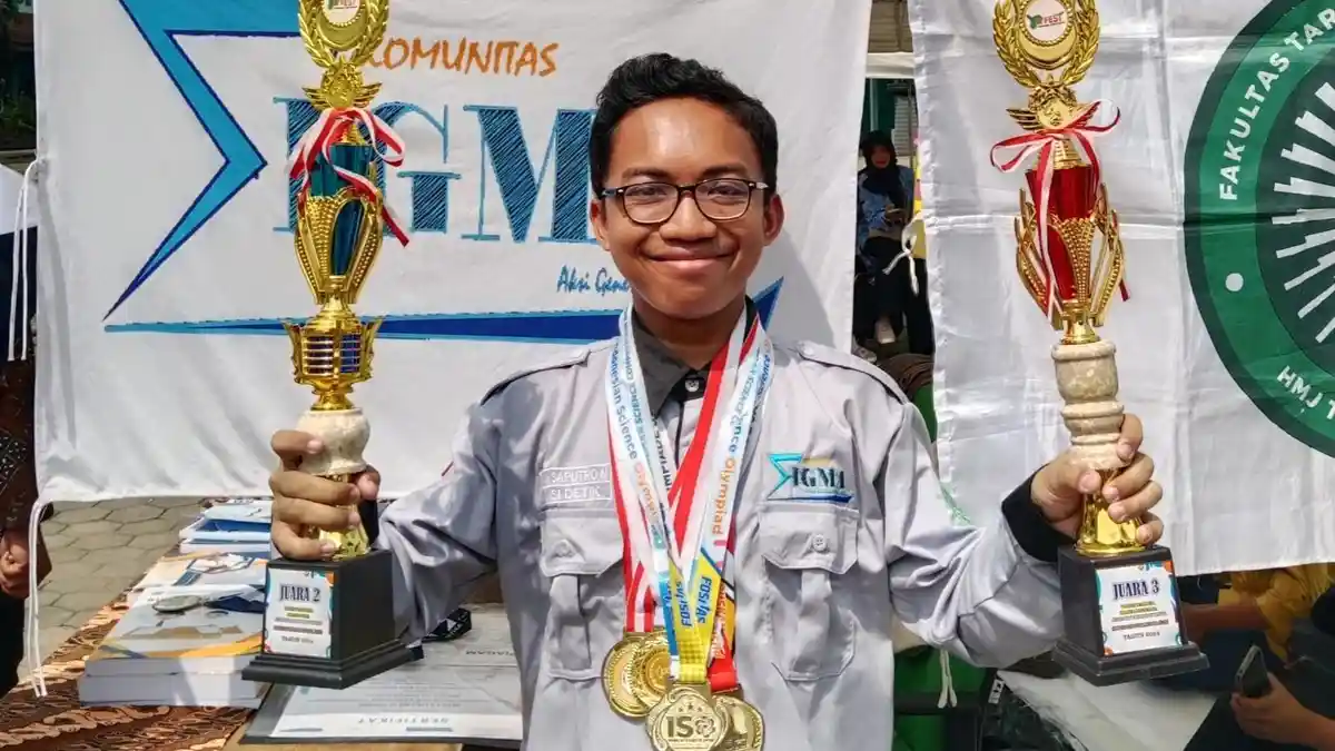 Satukan Logika dan Spiritual Mahasiswa UIN Saizu Rizka Saputro Nugroho Berhasil Ukir Prestasi