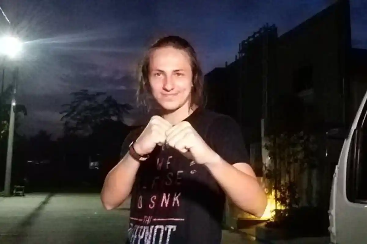 Pesinetron Anak Jalanan Dyan Carr Kecelakaan di Jalan Tol, Belum Sadarkan Diri Sampai Sekarang