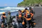 Ganasnya Ombak Pantai Bambang Lumajang Bikin Bocah 13 Tahun Hanyut, Sepekan Pencarian Belum Ketemu