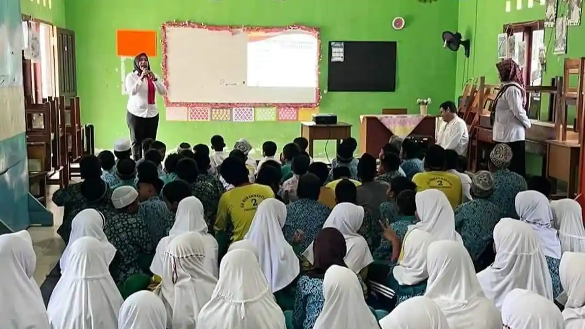 Unit PPA Sat Reskrim Polres Belitung Sosialisasi Anti Bullying