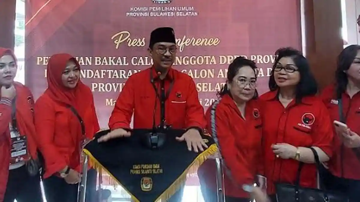 PDIP Jadi Partai Ketiga Ajukan 85 Bacaleg Pemilu 2024 ke KPU Sulsel