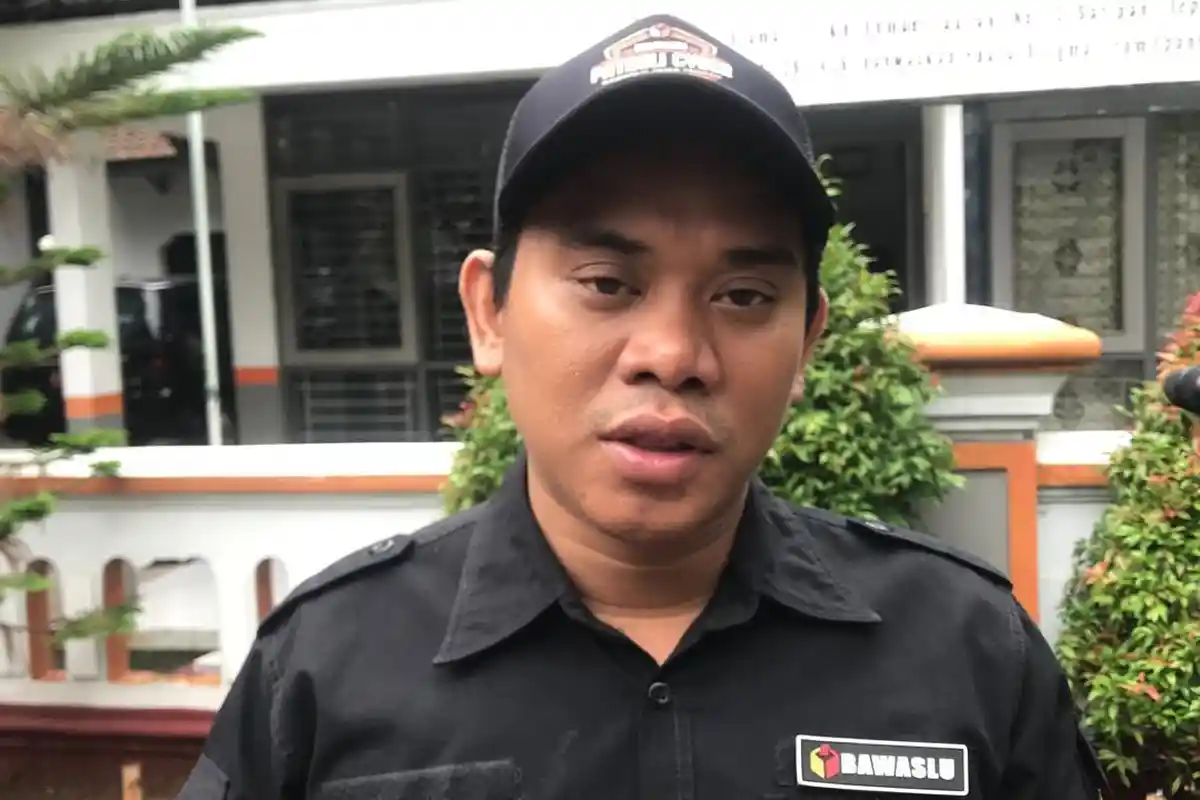 Bawaslu Jepara Larang Paslon Pakai Atribut Saat Debat di Unisnu 