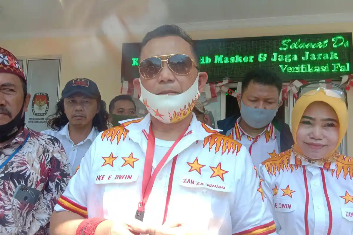 Sambangi KPU Bandar Lampung, Ike Edwin-Zam Zanariah Klarifikasi Hasil Pleno