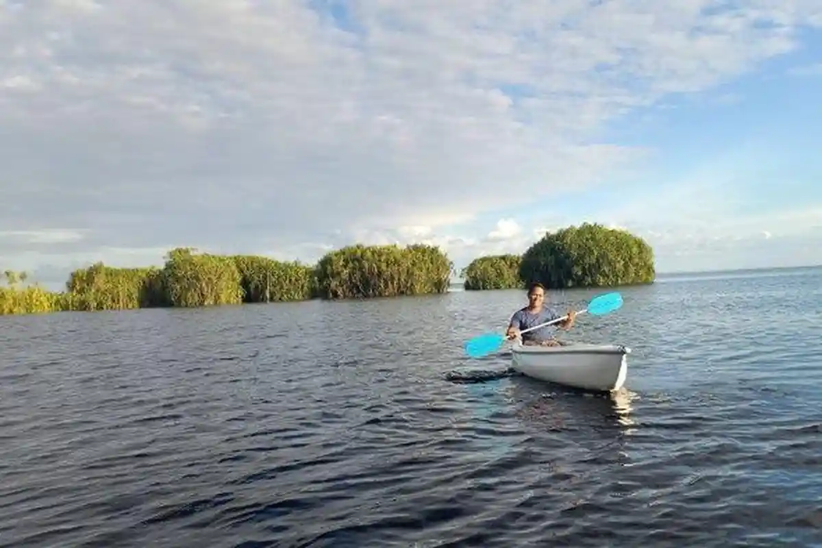 Menilik Pesona Danau Siran di Kutai Kartanegara yang Mirip Raja Ampat Papua