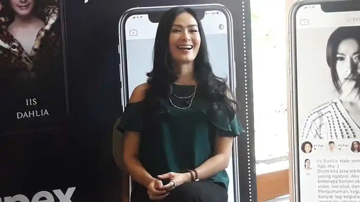 Iis Dahlia Sebut Haters di Instagram Masih Bocah dan Tak Ngerti Apa-Apa