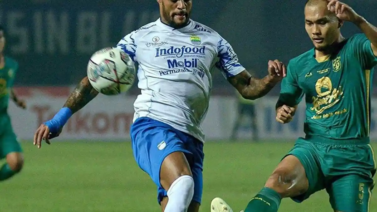 Ada Apa dengan David da Silva? Ditangani Khusus Fisioterapis Jelang Duel Persib vs Persija di Liga 1