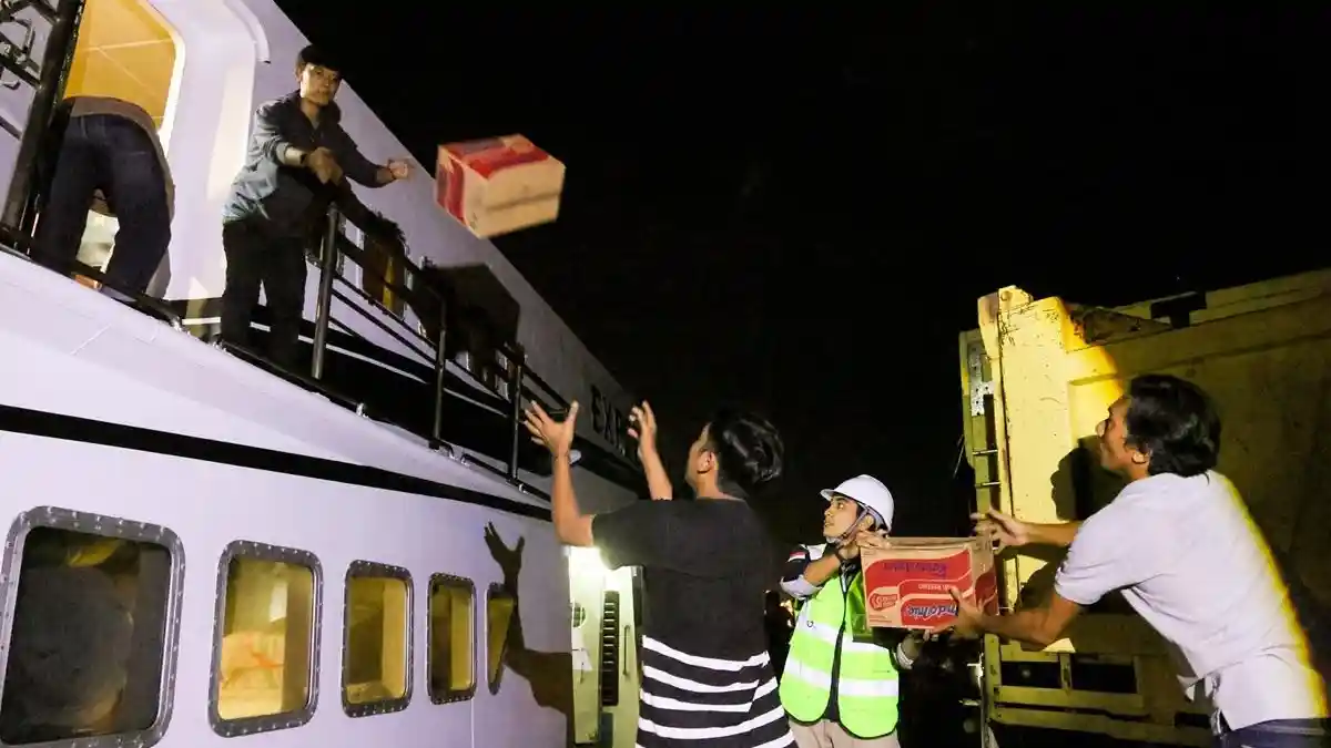 BPMA dan KKKS Arungi Laut, Antar Bantuan ke Pesisir Utara–Timur Aceh
