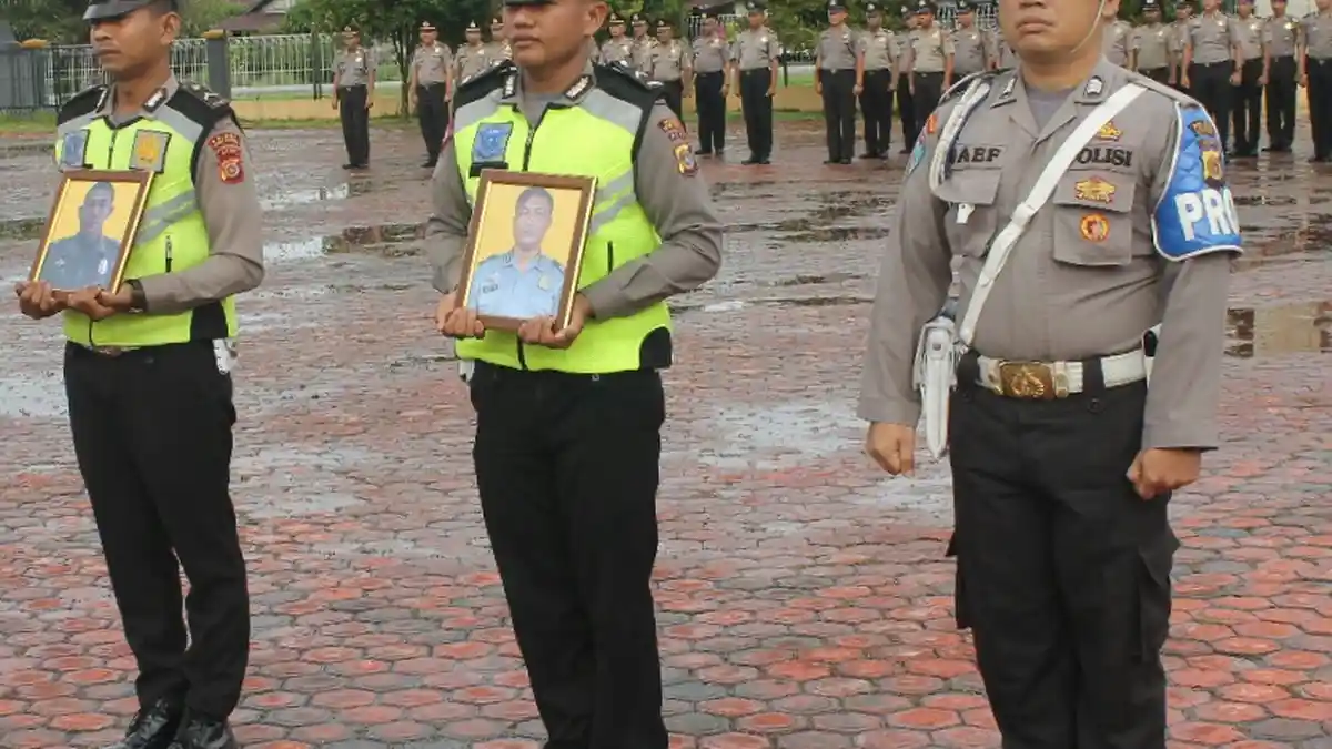 Dua Anggota Polres Aceh Singkil Terlibat Narkoba Dipecat, Wakapolres Pimpin Upacara PDTH