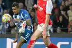 Arsena-vs-porto-1-0-leg.jpg