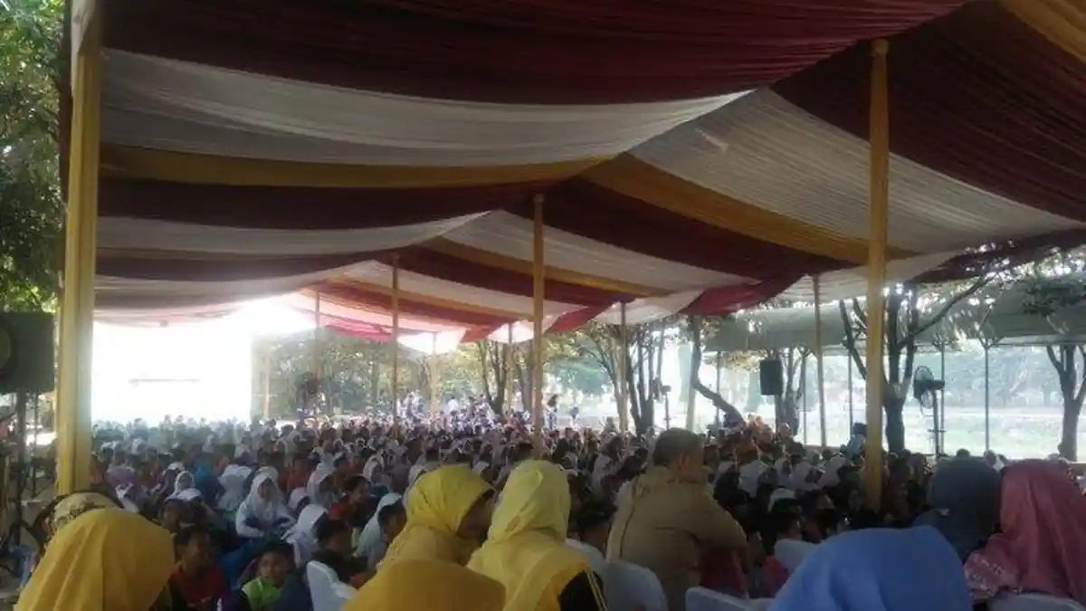 800 Siswa SD se- Kecamatan Cipayung Ikuti Gerakan Memasyarakatkan Makan Ikan