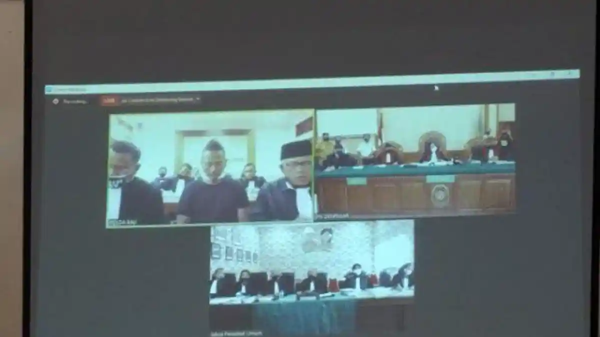 Panasnya Adu Argumen Hakim, JPU dan Jerinx Soal Mekanisme Sidang Hingga Berujung Walk Out