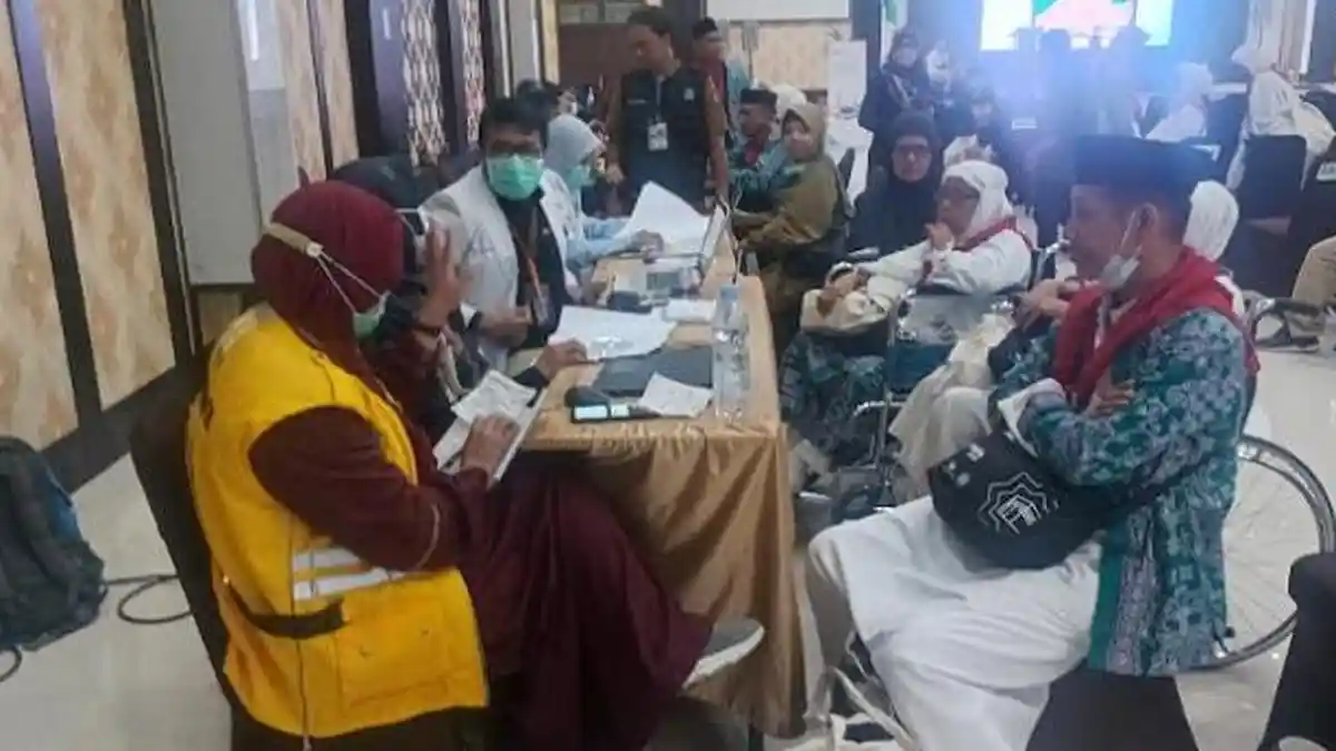 Ratusan JCH Kloter 11 Asal Barru dan Bone Periksa Kesehatan di Asrama Haji Sudiang