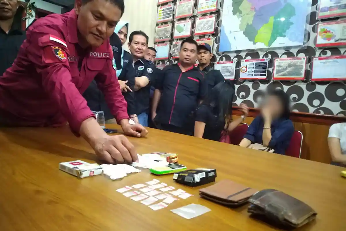 Oknum Guru Diamankan Karena Pakai Ekstasi, Kadisdik Anggap Pukulan Berat Saat Hardiknas