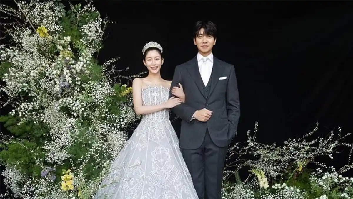 Lee Seung Gi dan Lee Da In Bagikan Foto Pernikahan
