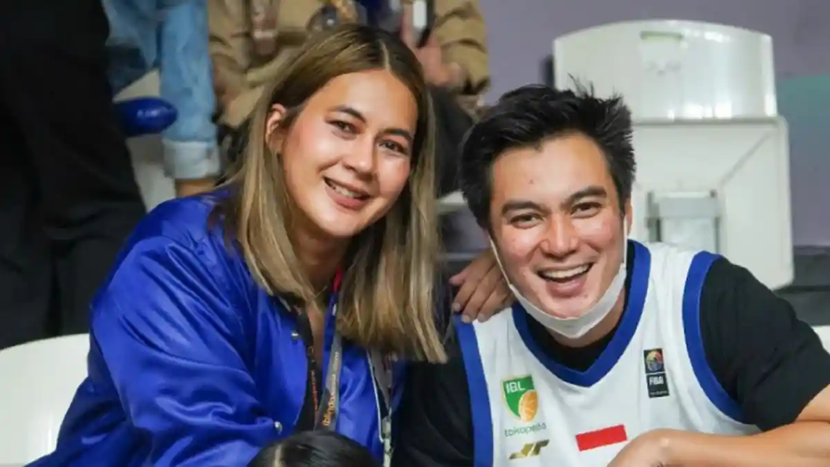 Baim Wong Bagi-bagi Bonus, Para Karyawan Bersorak Gembira: Alhamdulillah Bisa Beli Rumah dan Mobil