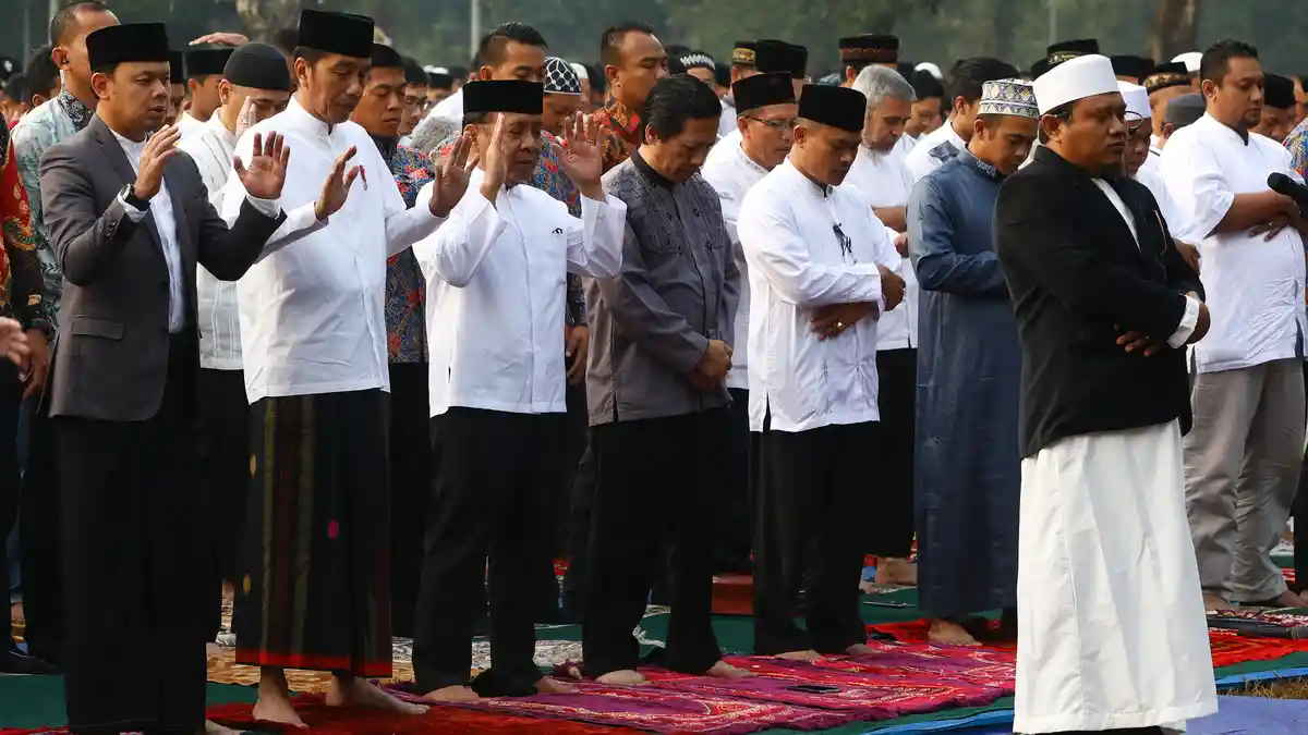 Hukum Menjalankan Salat Id di Rumah Menurut PBNU