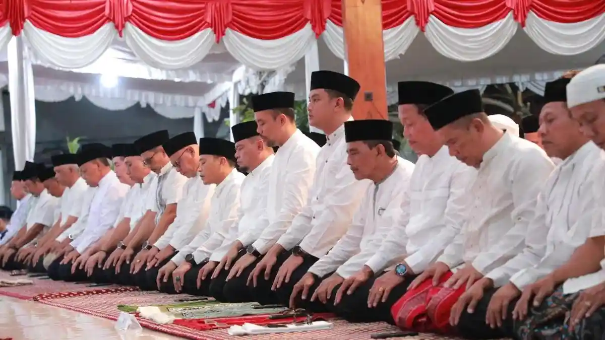 Bersama Forkopimda Bupati-Wabup Klaten Gelar Tarling Perdana di Rumah Dinas Bupati Klaten