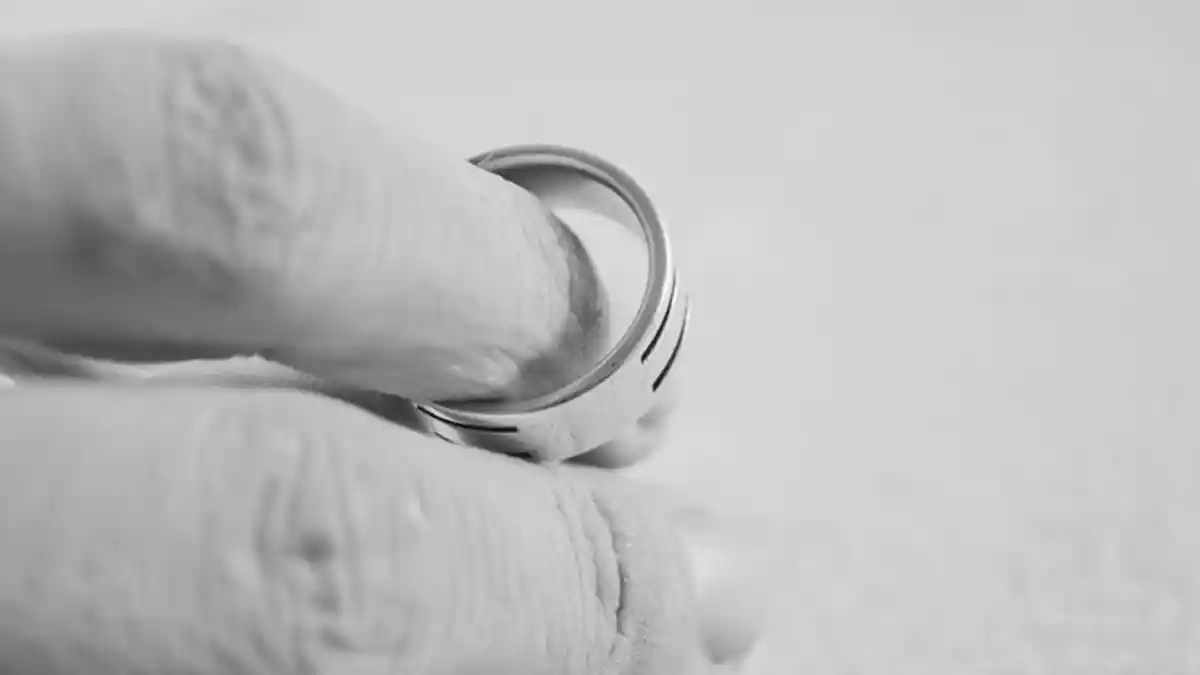 Tips Memilih Cincin Kawin, Perhatikan Warna hingga Carat
