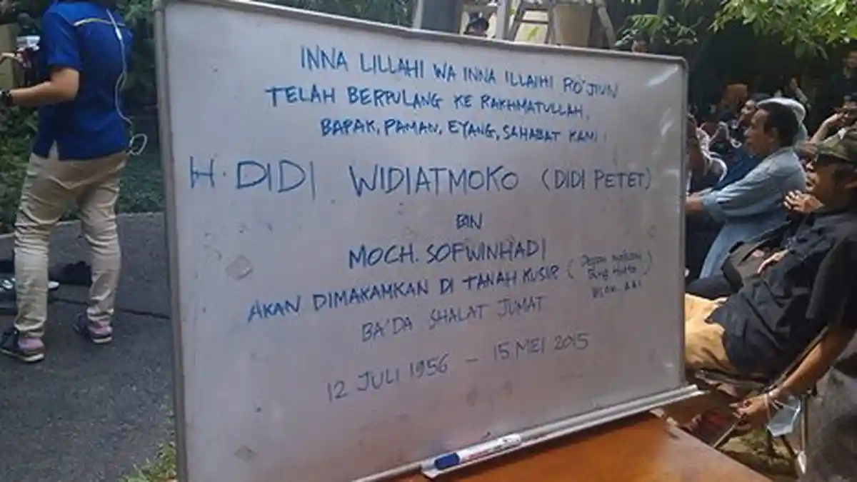 Didi Petet Dimakamkan di TPU Tanah Kusir