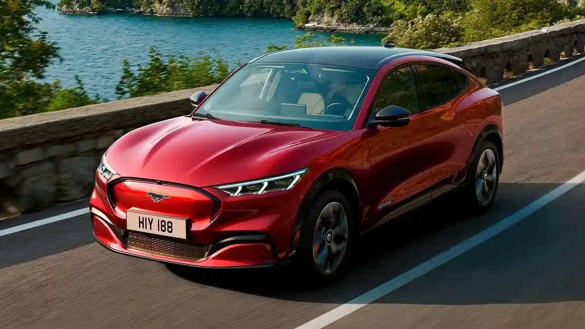 Ikuti Langkah Tesla, Ford Tebar Diskon, Harga Mobil Mustang Mach-E Dipangkas Rp 88 Juta