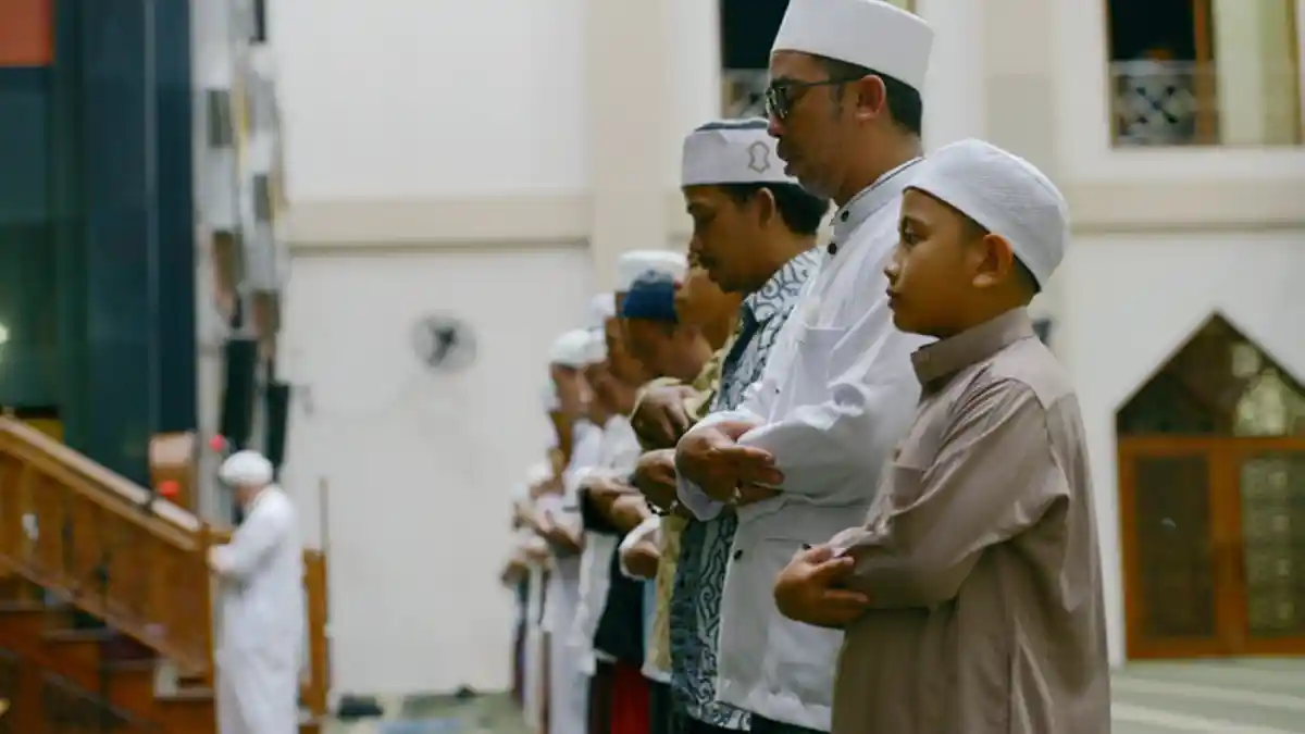 Besok Gerhana Bulan Total, Begini Bacaan Doa dan Tuntunan Salat Gerhana