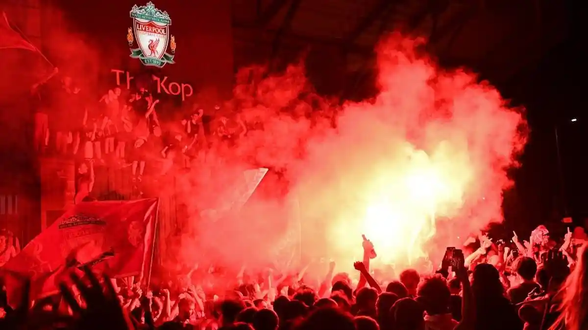 Serba-serbi Liverpool Juara Liga Inggris: 'Tercepat', Meme Terima Kasih Lampard, Sindir Gerard