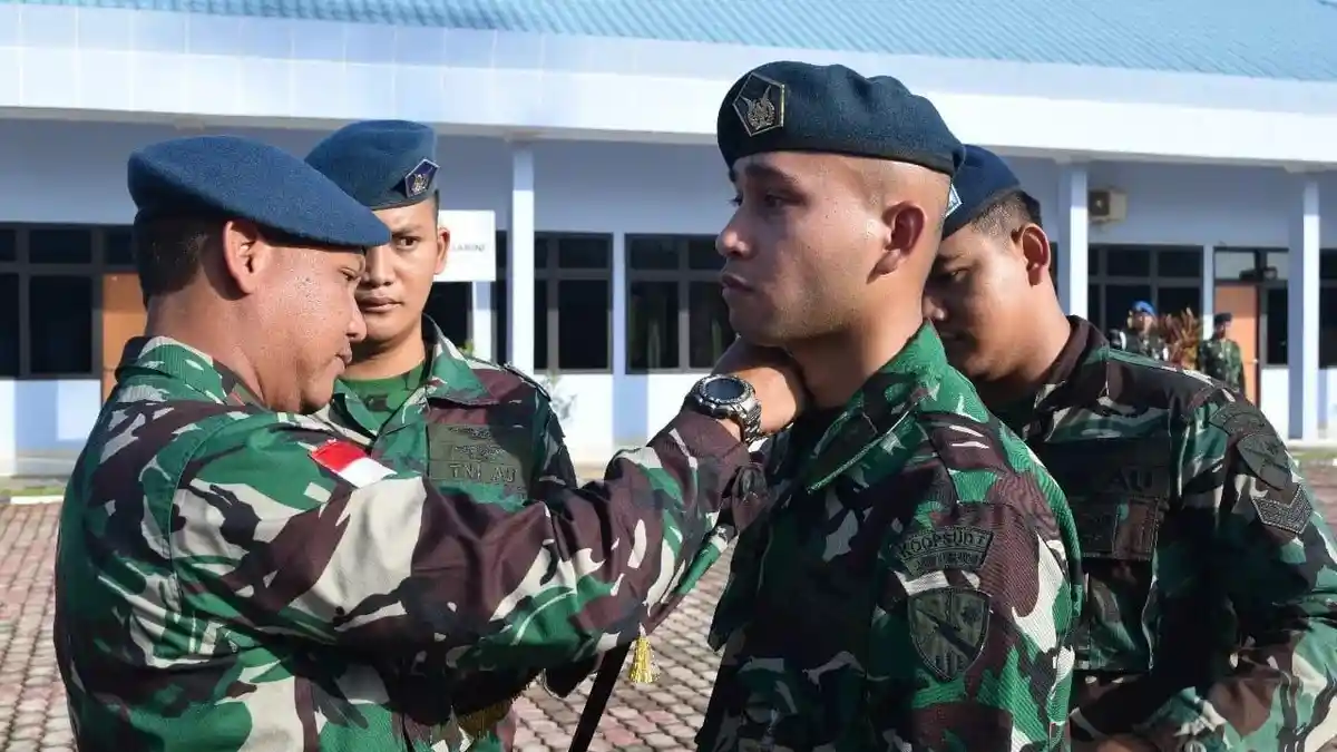 11 Personel TNI AU Lanud Hang Nadim Batam Naik Pangkat