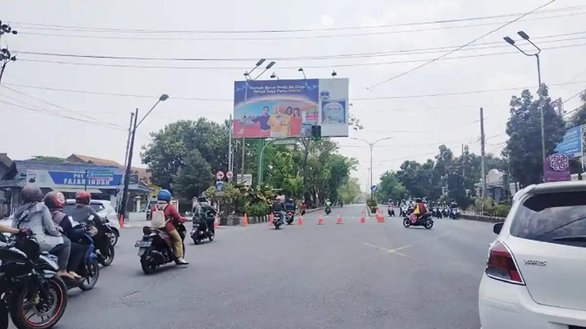 Demo Mahasiswa #BengawanMelawan di Gedung DPRD Solo, Simak Pengalihan Arus Lalu Lintasnya