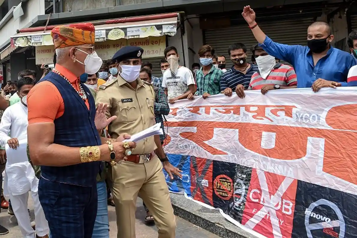 India Larang Perusahaan China Ikut Proyek Jalan dan Usaha Patungan