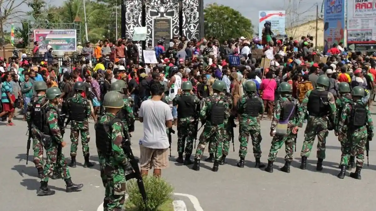 Polisi Amankan 20 Orang Terkait Kerusuhan di Timika Papua, Ini Pemicu Kemarahan Massa 