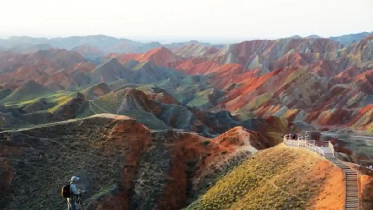Inilah Gunung Pelangi yang Diceritakan Al-Quran