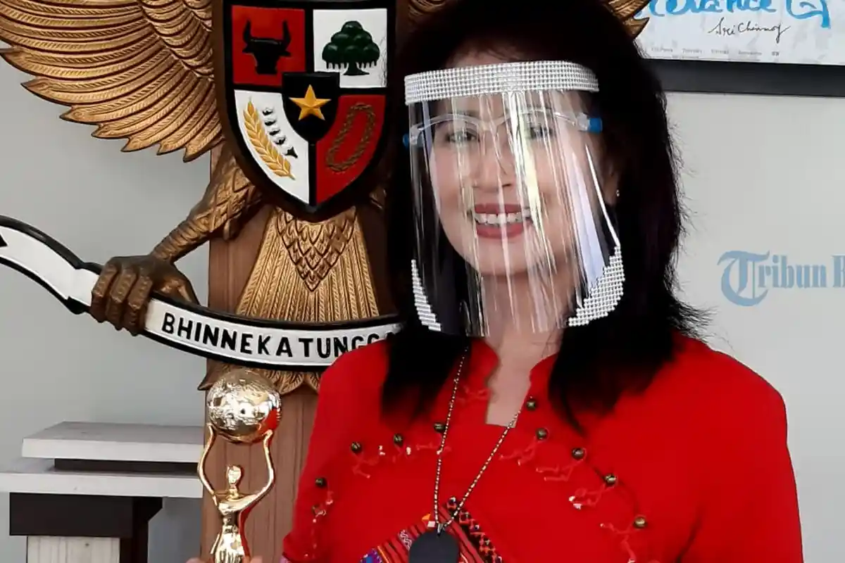 Gung Tini Raih Penghargaan API,  Dedikasi Bidang Perlindungan Perempuan dan Anak