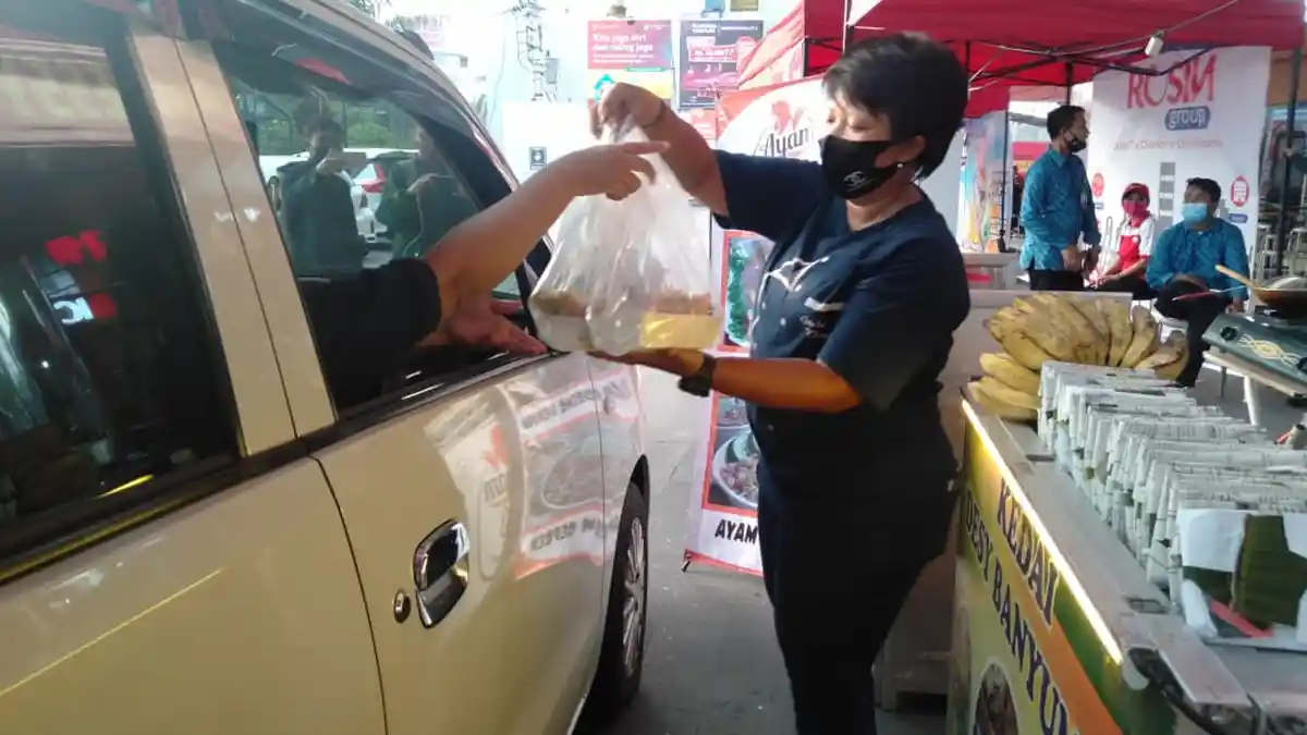 Ketika Pemilik Kuliner di Mall Putar Otak Agar Ada Pemasukan, Manajeman Mall Ini Terapkan Drive Thru