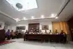 Rapat Presiden dan Lembaga Tinggi Negara