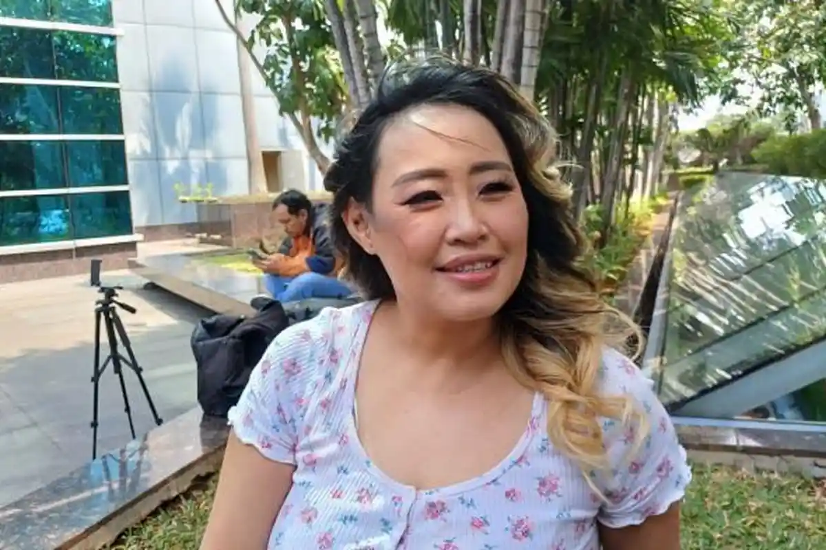 Pinkan Mambo Malah Banjir Orderan Setelah Donatnya Dikritik Food Vlogger