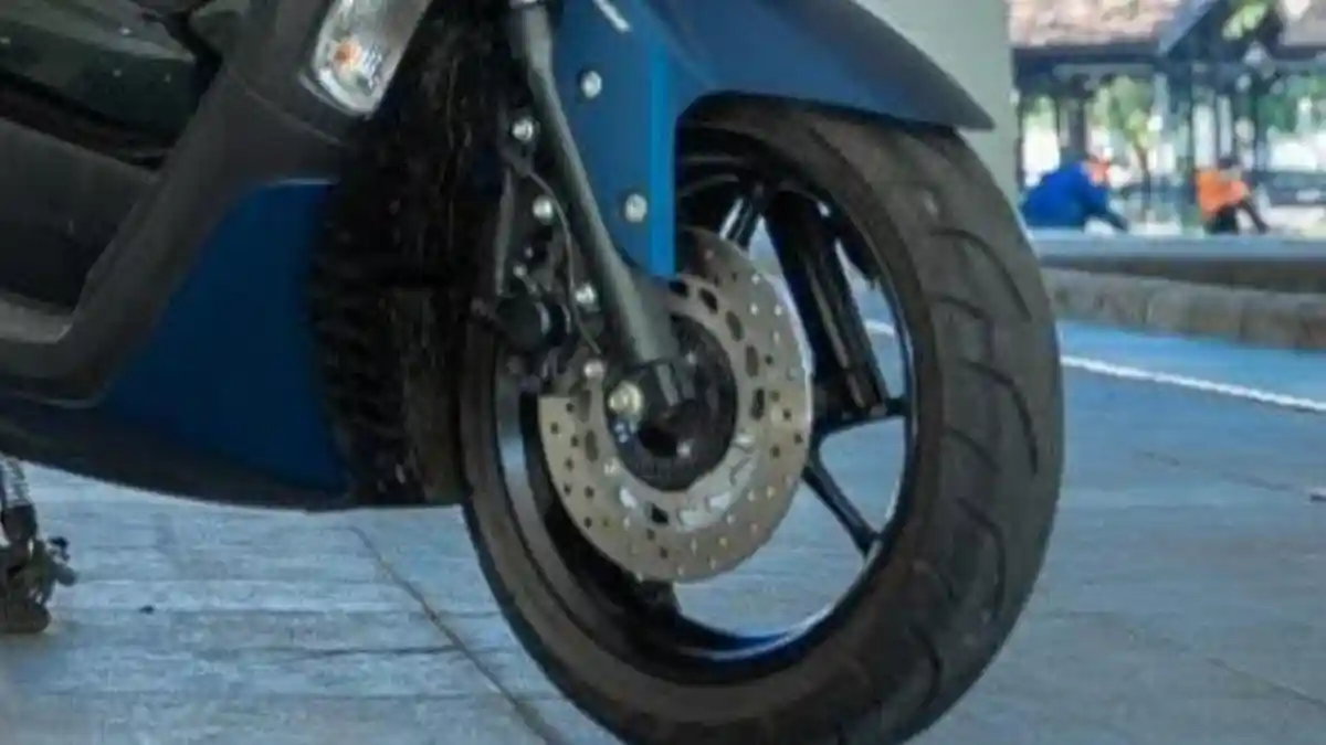 Pengolesan Semir pada Ban Kendaraan, Yamaha STSJ : Jangan Asal-asalan dan Berlebihan