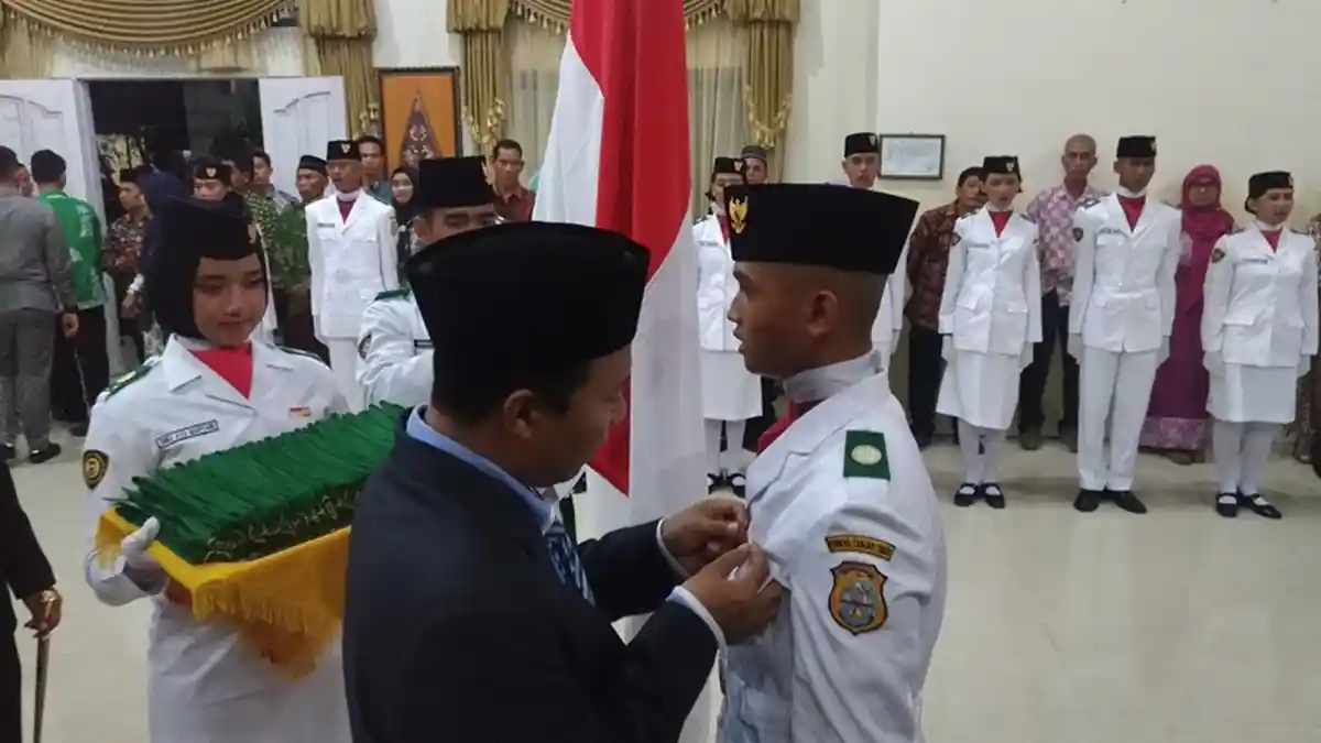 Upacara Pengukuhan Paskibraka Tanjabtim Berlangsung Haru