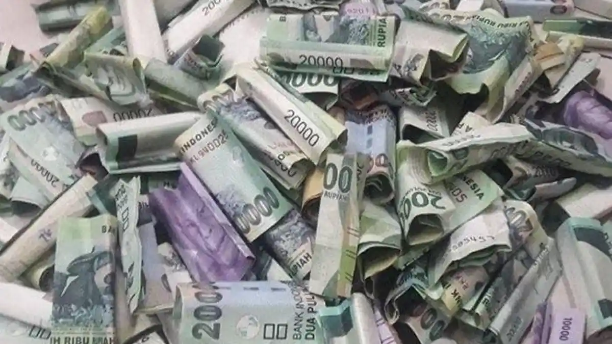 Bawa Uang Pecahan Rp 2 Ribu, Juru Parkir Beli iPhone 11, Kumpulkan selama 6 Bulan, 'Pejuang Receh'