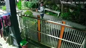 cctv-maling-pakaian-dalam-wanita.jpg