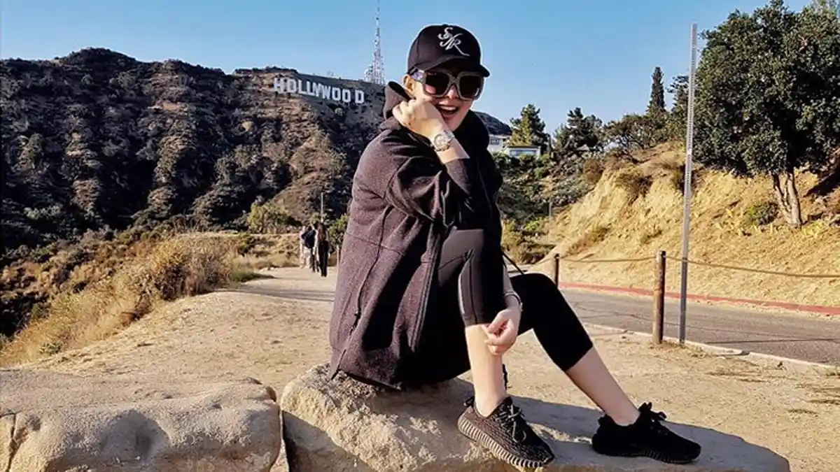 Syahrini Sebut Pantai Indonesia Lebih Bagus dari Malibu, Netizen: Tapi Kok Sering ke Luar Negeri?